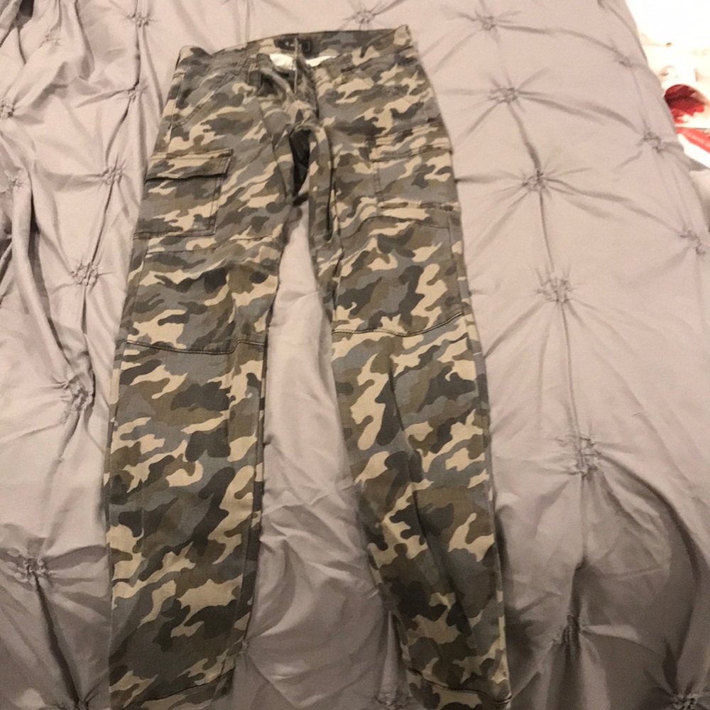 Camo pants